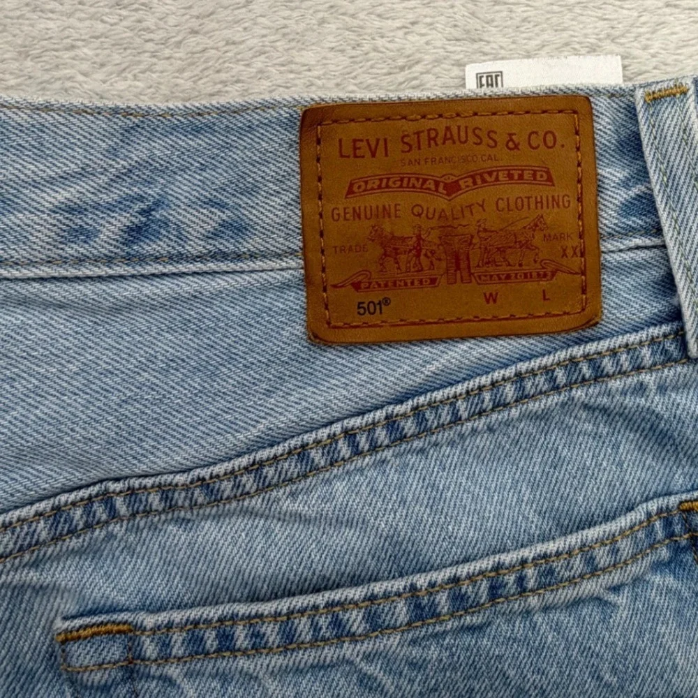 Levi's 501 Big E Button Fly Jeans Mens 30x28  Classic Fit Premium Straight Leg